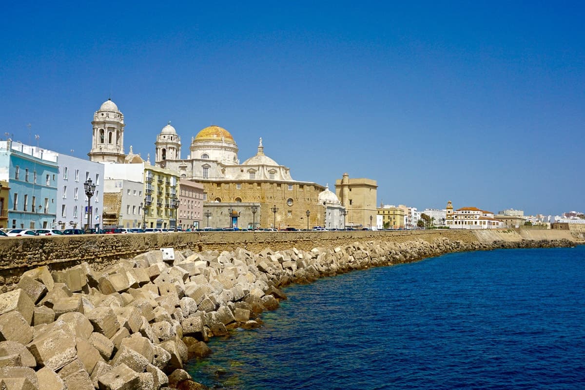 Cadiz, Spain: The Ultimate Travel Guide
