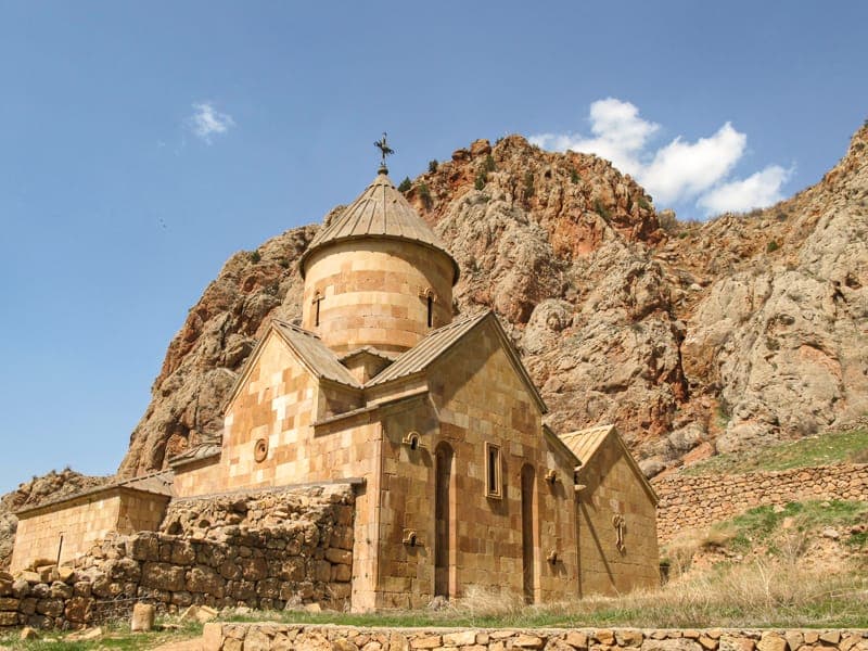 A Complete Travel Guide to Noravank Monastery (Tips & More!)