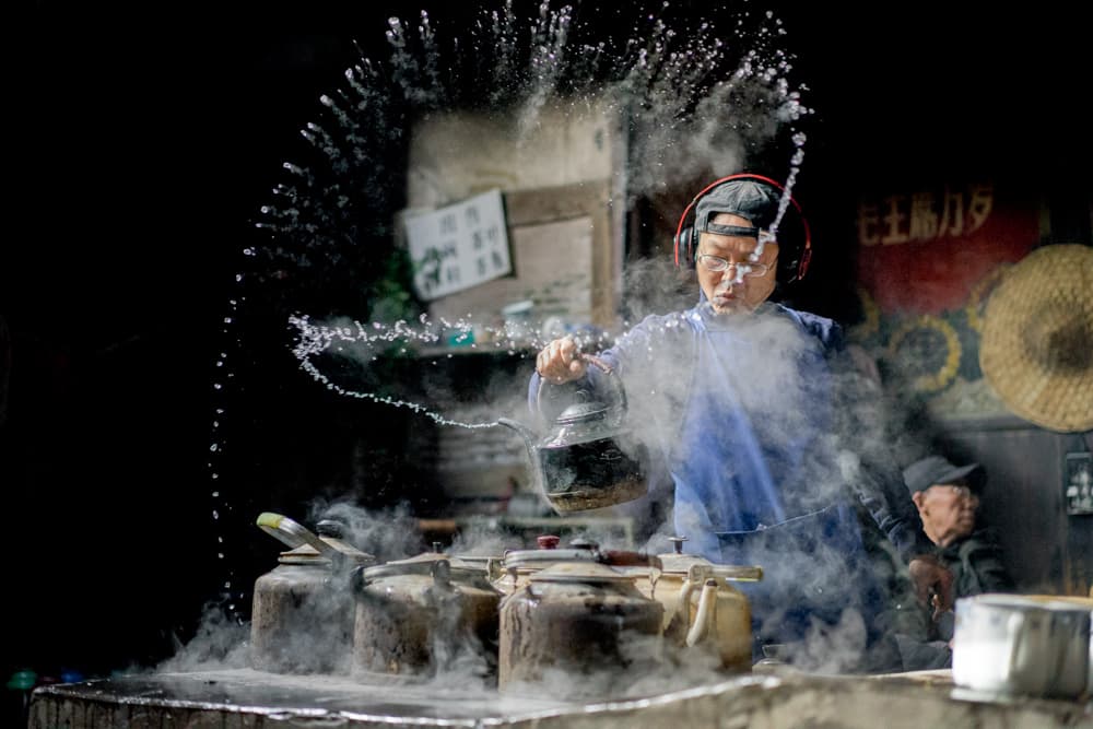 Pengzhen: The Best Hidden Chinese Tea House in Chengdu