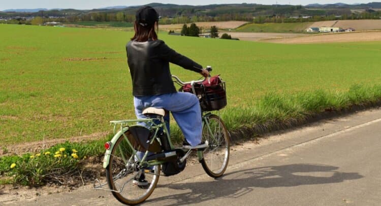 ~自転車でのんびり丘を巡り、ドライブでは見逃す絶景に出会えるかも!~|一般社団法人 美瑛町観光協会