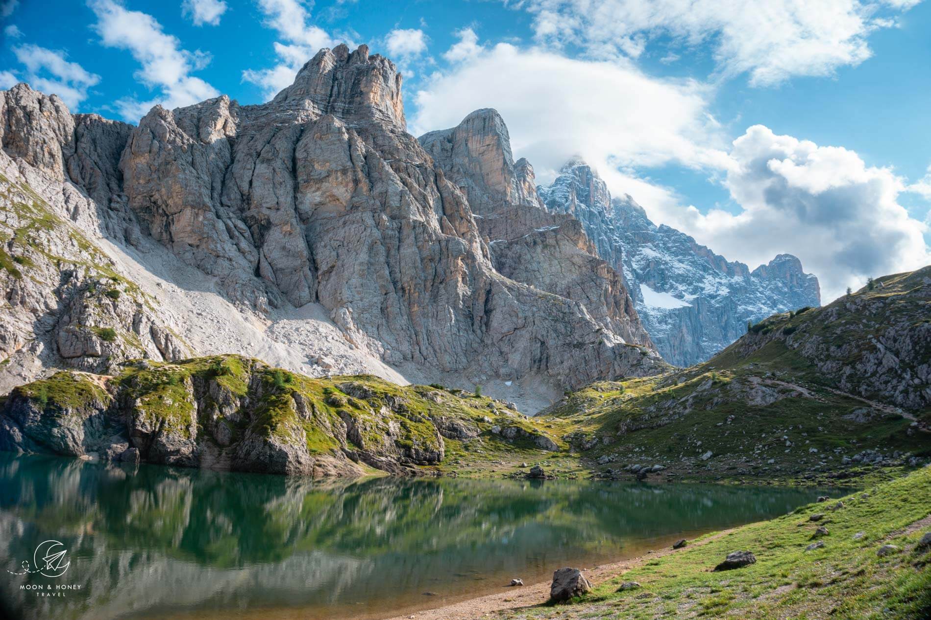 Alta Via 1 Dolomites Hiking Guide + Map with Rifugios