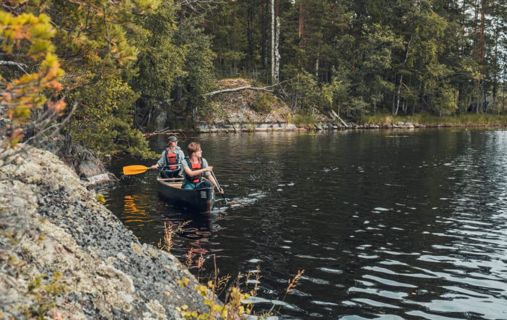 Canoeing - SaimaaHoliday Oravi